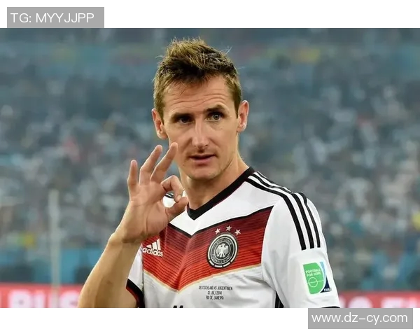 德国足球明星妹妹的身份揭秘与成就分析