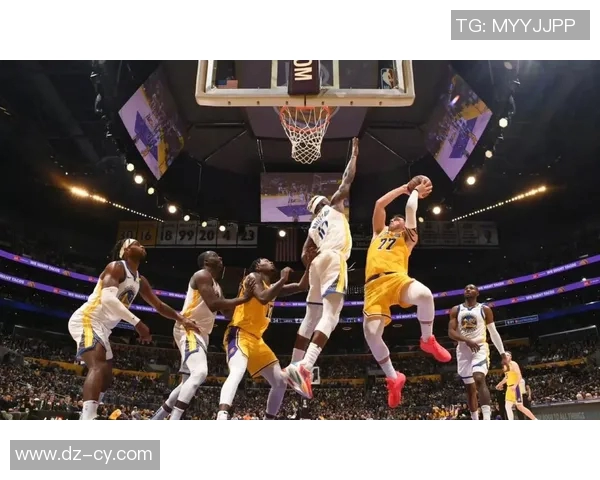 NBA篮球明星精彩瞬间集锦尽显球场风采与激情魅力